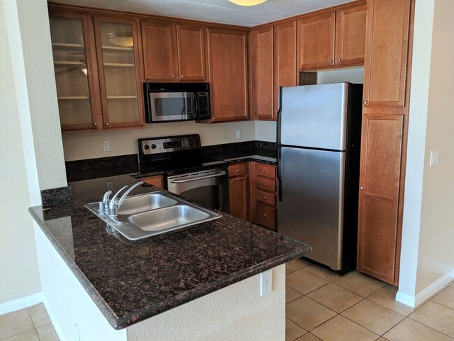 Building Photo - LA TERRAZA CIRCLE #306, CORONA 92879 (1 BE...