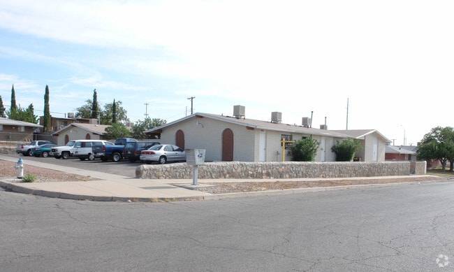 Primary Photo - 3905 Flory Ave