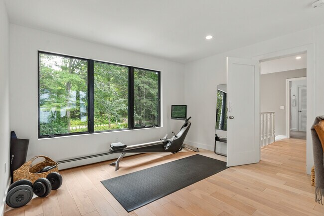 Building Photo - 44 Eagles Ln