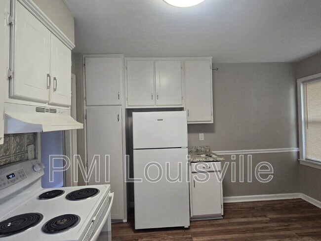 Building Photo - 3901 Peachtree Ave