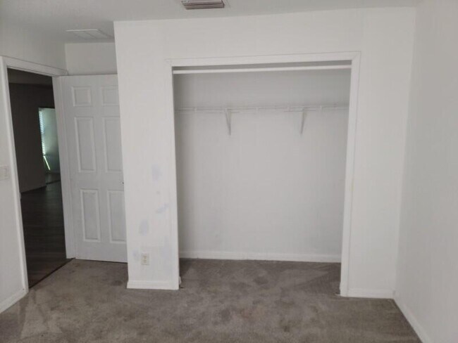 Building Photo - 4232 SW Winslow St