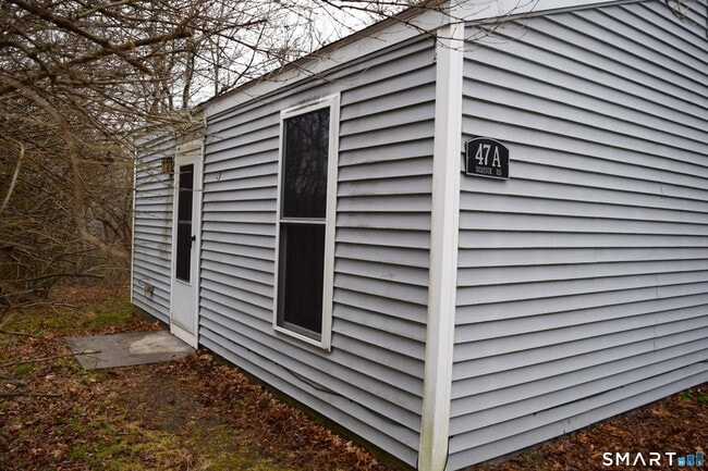 Building Photo - 47 Quassuk Rd