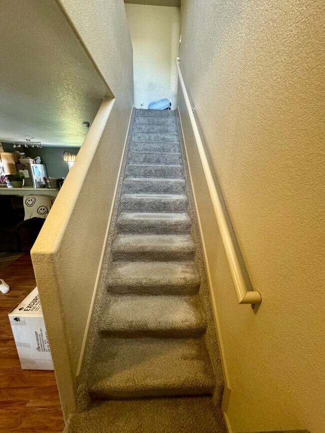 Building Photo - Cozy 3 Bedroom home close to Powers Blvd