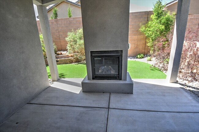 Building Photo - Amazing Voltera Home