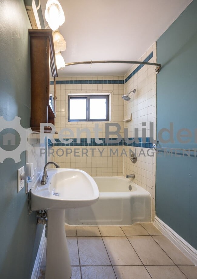 Building Photo - CALL US TODAY AT (505) 808-6467 TO SCHEDUL...