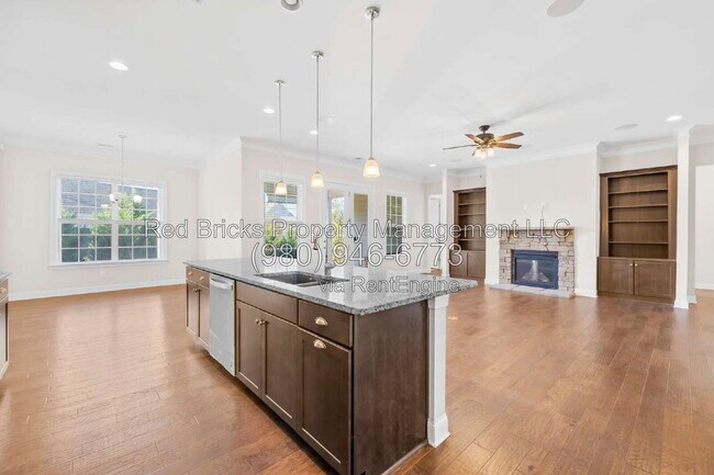 Building Photo - 4004 Petersburg Dr