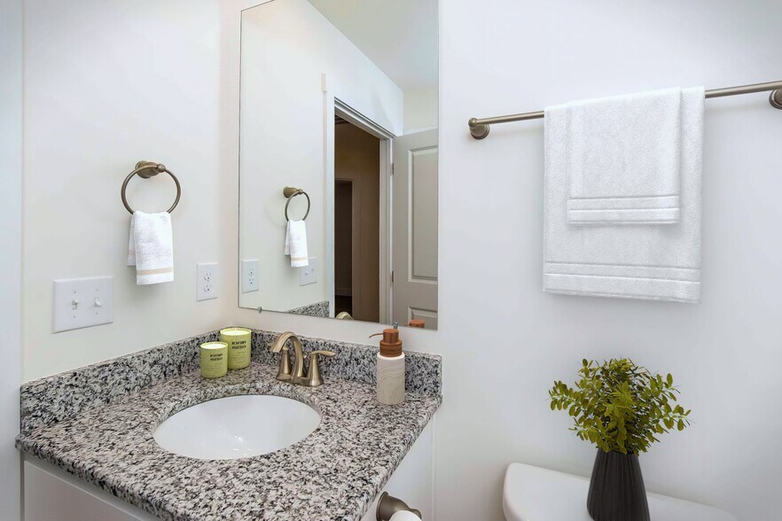 Building Photo - 2519 Legg Ln