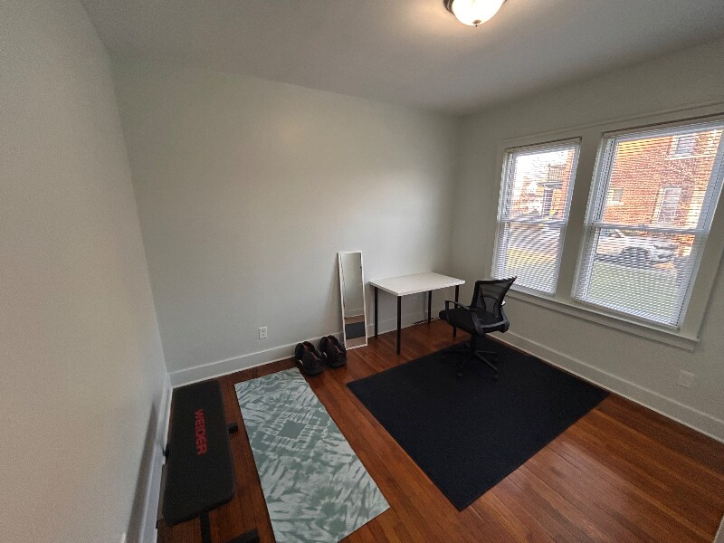 Building Photo - 875 Philip St