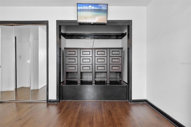 Building Photo - 15204 Monet Dr