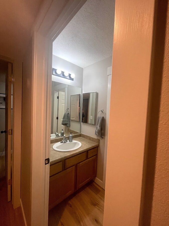 Bathroom - 139 W Suncrest Ln