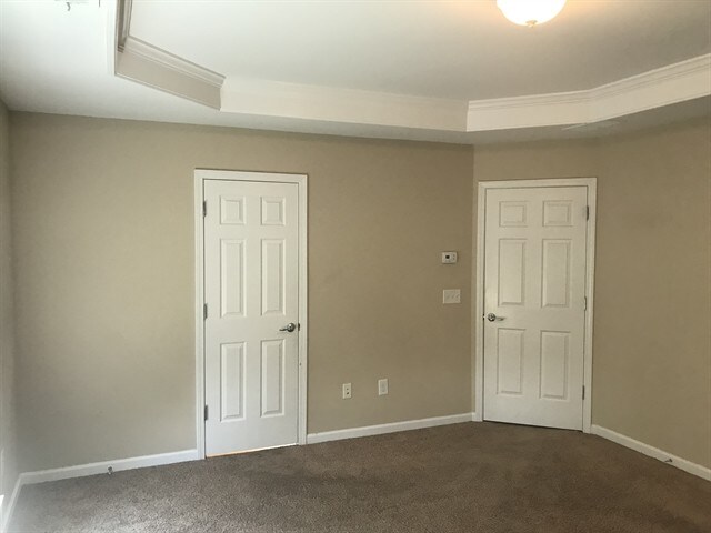 Building Photo - 811 Greenwood Crossing