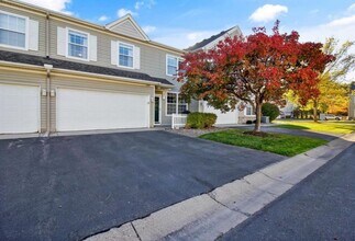 Building Photo - 2 Bedroom 2 Bath Beautiful Modern Living in Maple Grove for $2,150/month! 2 Stall Garage Included!