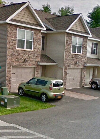 Building Photo - 101 Brownstone Ct