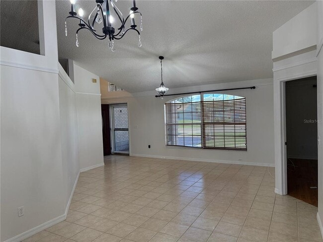 Building Photo - 2423 Moonstone Ave