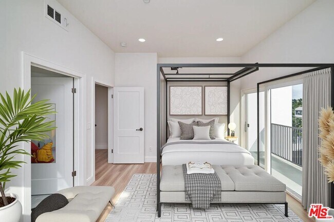 Building Photo - 1108 Queen Anne Pl