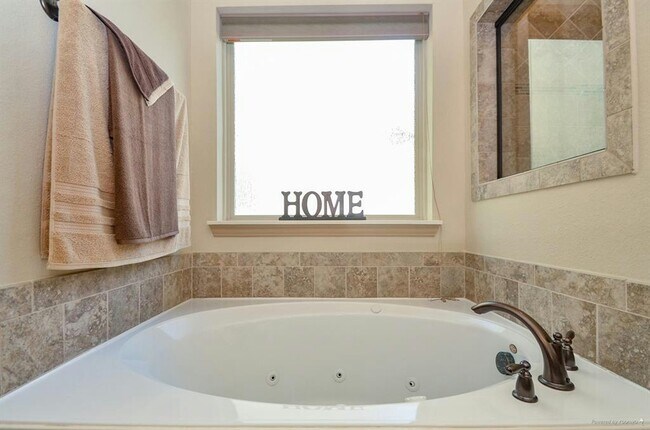 Building Photo - 2418 Grey Reef Dr