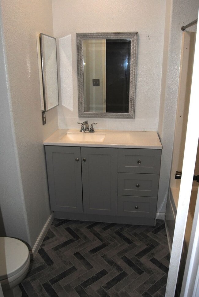 Building Photo - 5603 Summer Solstice Dr