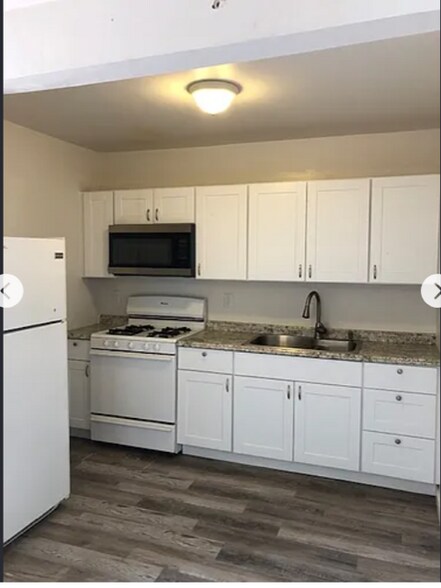 Kitchen upgraded - 131 Montecito Ave