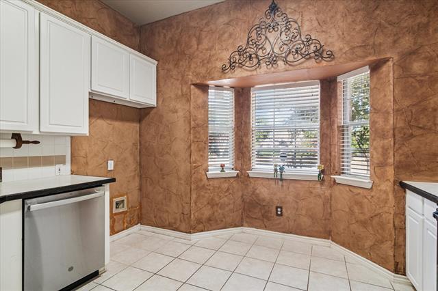 Building Photo - 3104 Sawtooth Dr