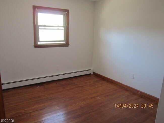 Building Photo - 138 Haverhill Ave