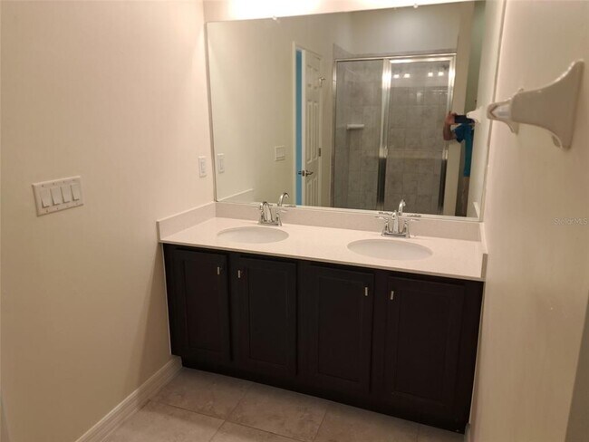 Building Photo - 138 Jade St