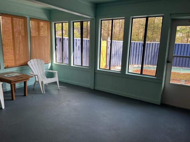 Building Photo - 3 Bayberry Cir