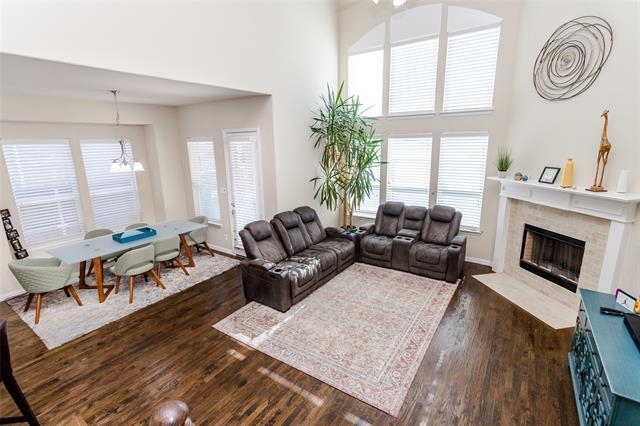 Building Photo - 8801 Stenson St