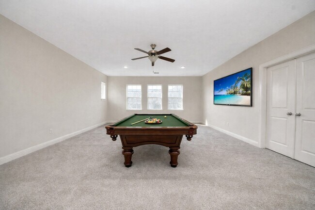 Building Photo - 9814 Carver Dr
