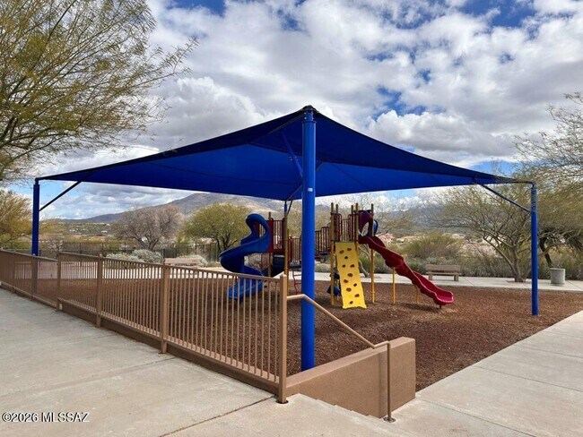 Building Photo - 10401 Yew Pl