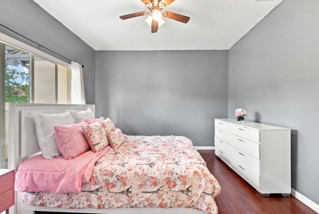 Building Photo - 406 W Santa Catalina Cir