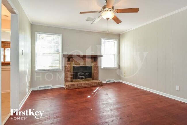 Building Photo - 3411 Londonderry Dr