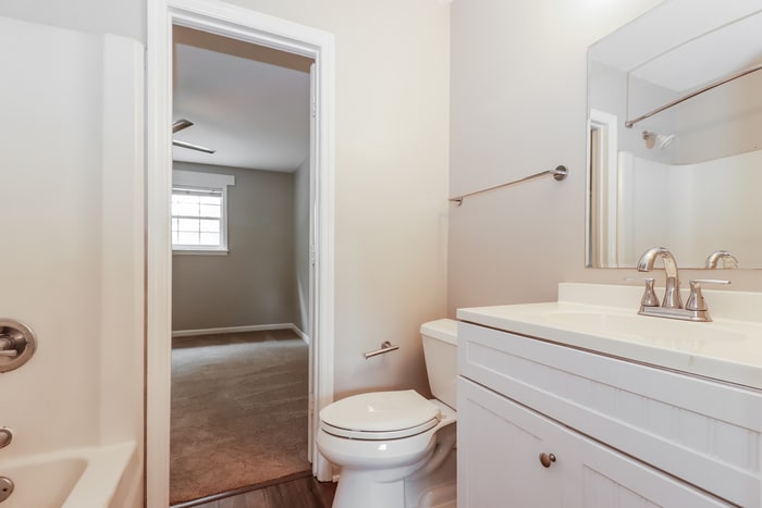 Building Photo - 835 Von Kolnitz Rd