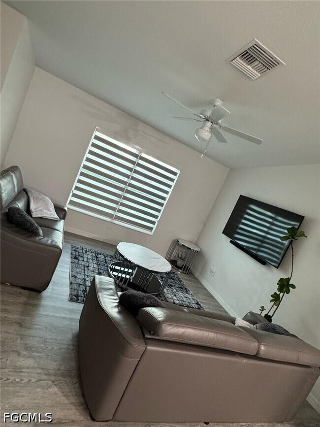 Building Photo - 6050 Kumquat Cir