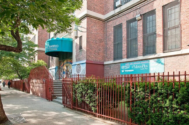 Building Photo - 2370 1st Ave