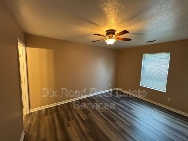 Building Photo - 954 Hathaway Dr