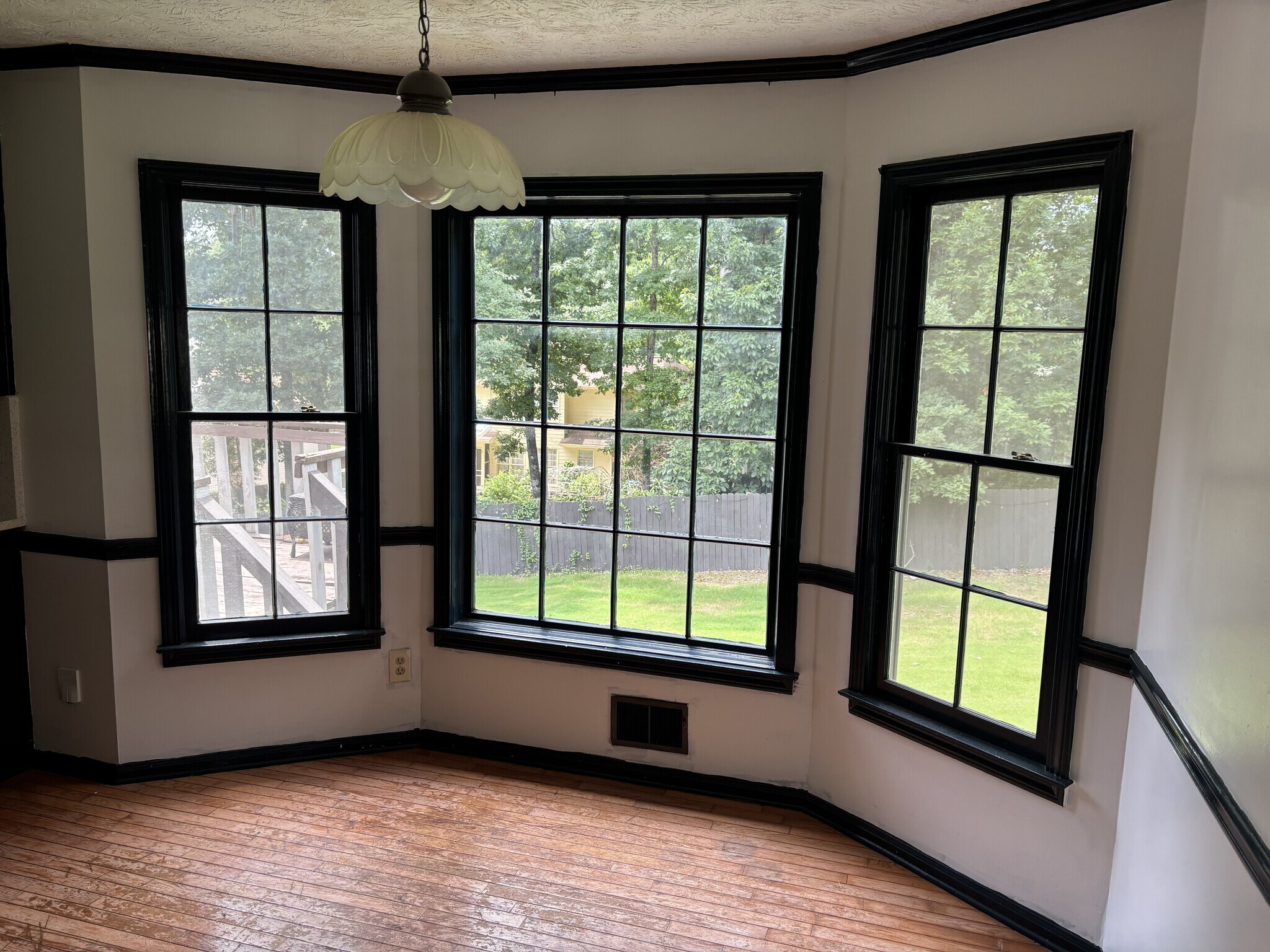Building Photo - 3685 Timberloch Trl