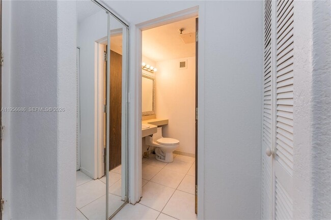 Building Photo - 16450 NW 2nd Ave