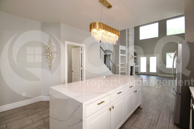 Building Photo - 44390 W McClelland Dr