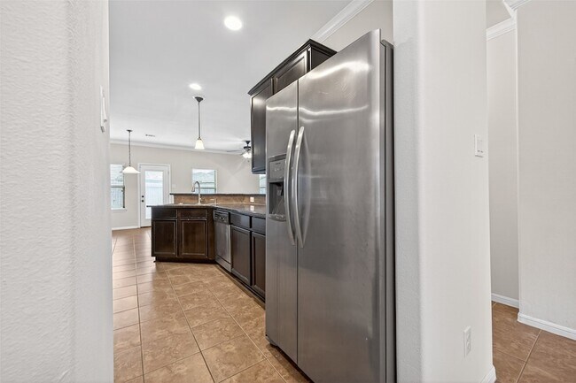 Building Photo - 13202 Versace Dr