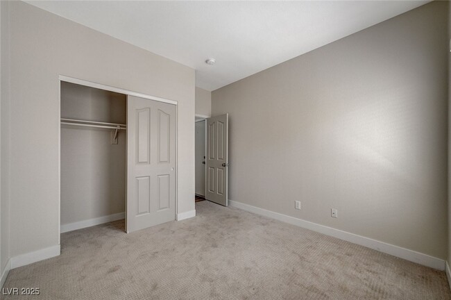 Building Photo - 421 Madison Taylor Pl