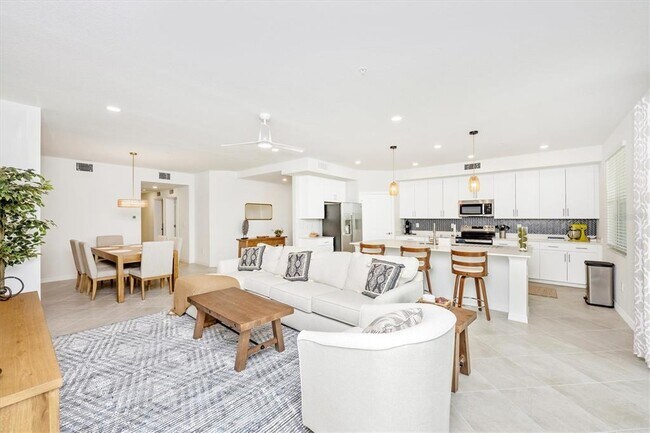 Building Photo - 12640 Radiance Ct