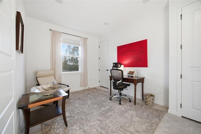 Building Photo - 6176 SW 93rd Ave