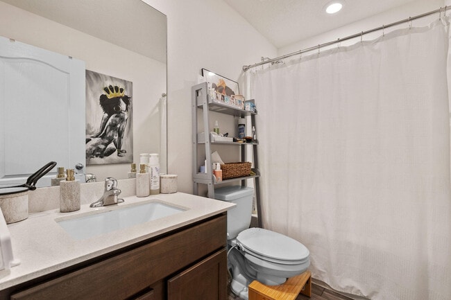 Building Photo - 2626 SW Monterrey Ln