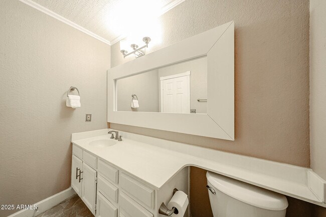 Building Photo - 5440 W Beryl Ave