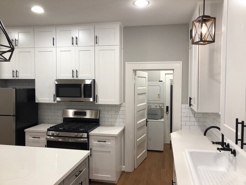 View looking into utility room - 1742 W Main St
