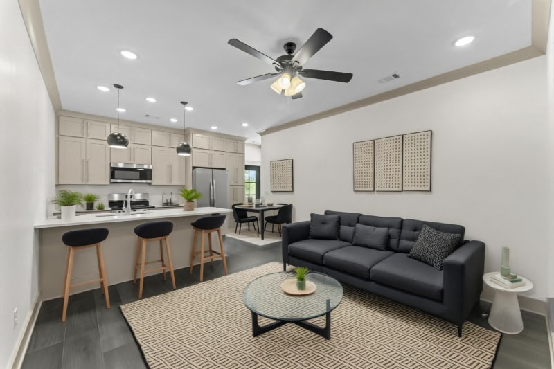 Building Photo - 901 27th St