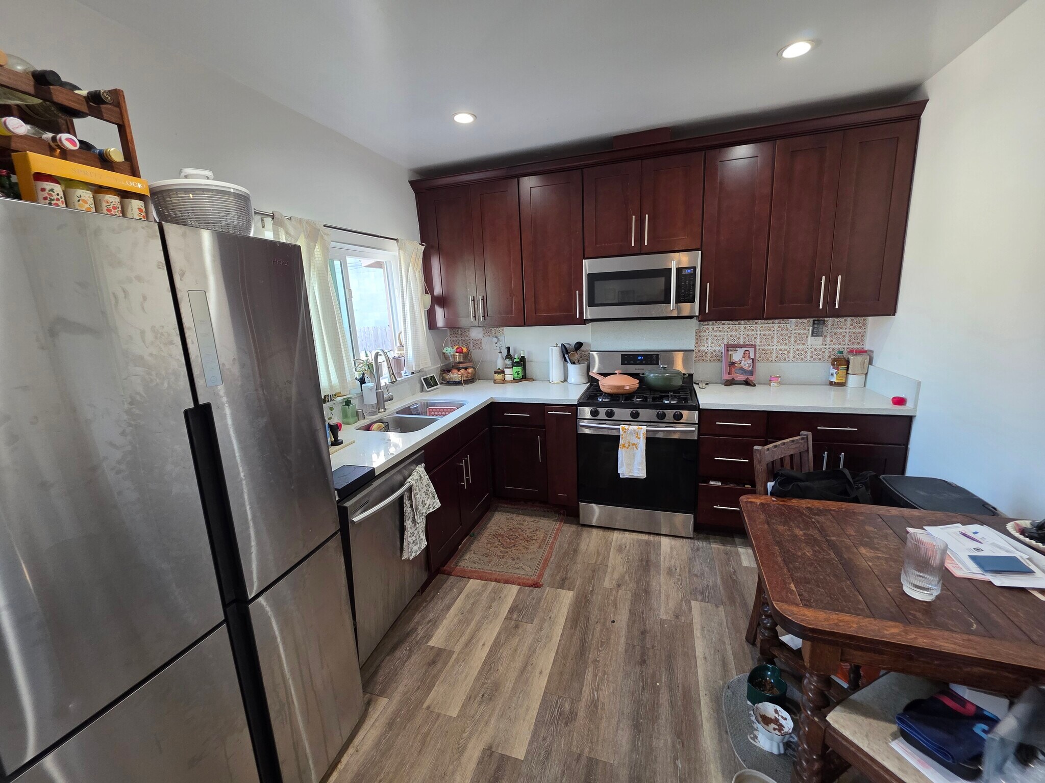 Building Photo - 1139 Loma Ave