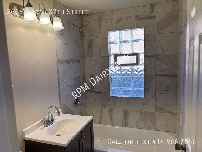 Building Photo - 2616 N 37th St