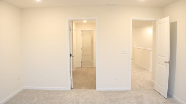 Building Photo - 2767 Lawlor Ln