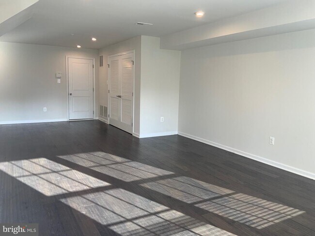 Building Photo - 13713 Little Seneca Pkwy